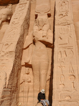 Fotos Kolosstatue König Ramses II