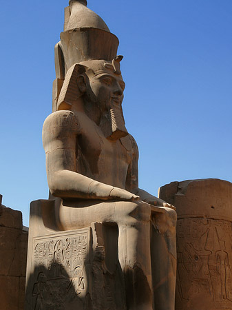 Foto Statuen am Luxor Tempel