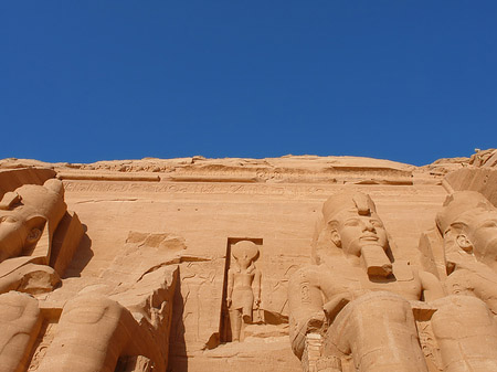 Fotos Tempel mit Himmel | Abu Simbel