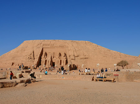 Tempel mit Himmel Fotos