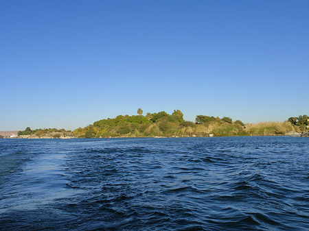 Blick über Wasser Foto 