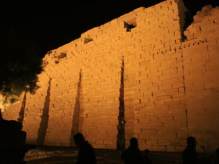 Karnak Tempel bei Nacht