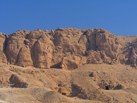 Fotos Eingang zum Tempel mit Berg | 