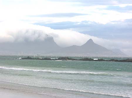 Foto Der Tafelberg mit Wasser - Kapstadt